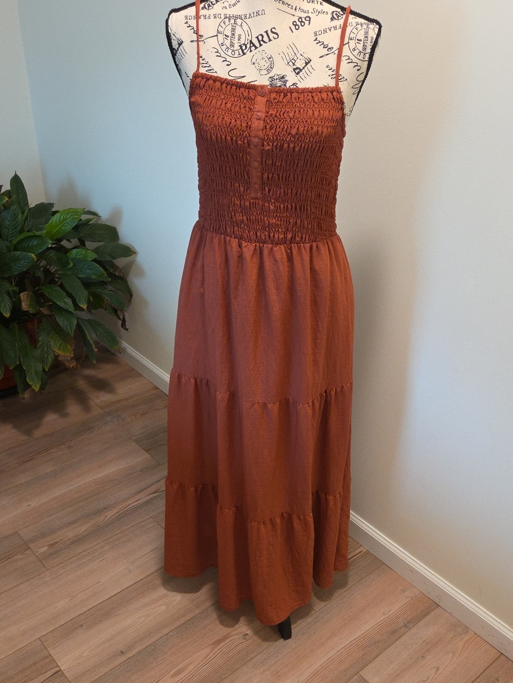 Universal Thread Terra Cotta Maxi Dress with Smocked Bodice Size Medium